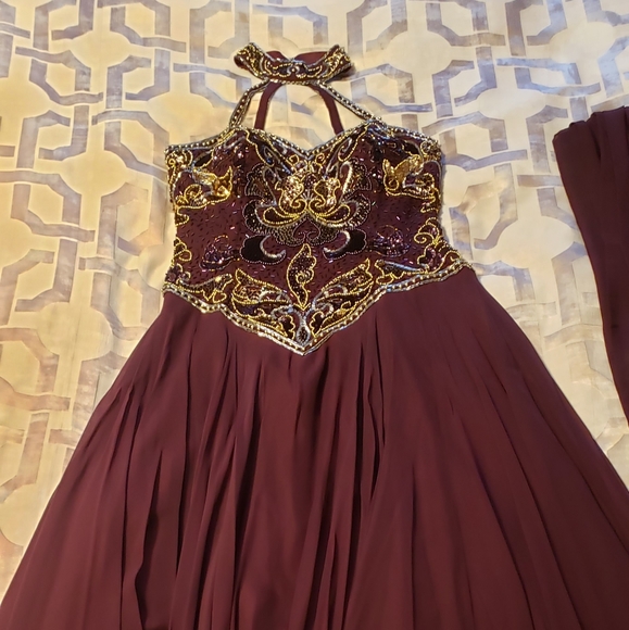 Beaded and beautifully made evening and wedding guest dress with Shawl - Picture 1 of 4